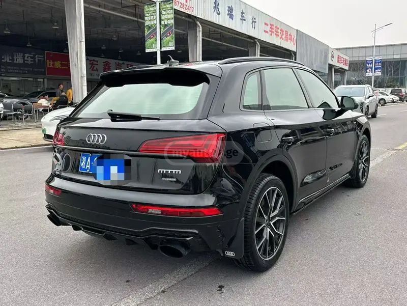 Audi Q5 - фото 5