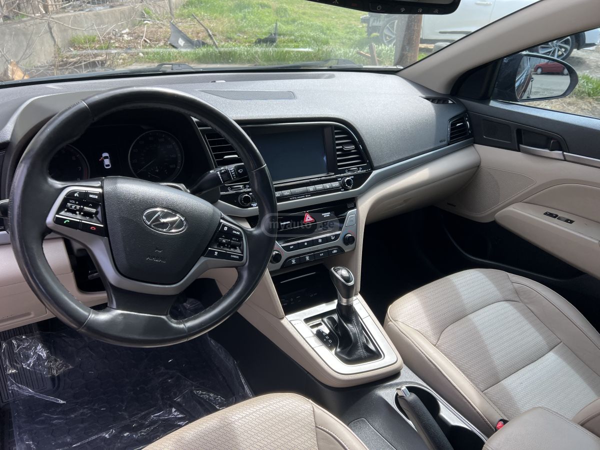 Hyundai Elantra - фото 9