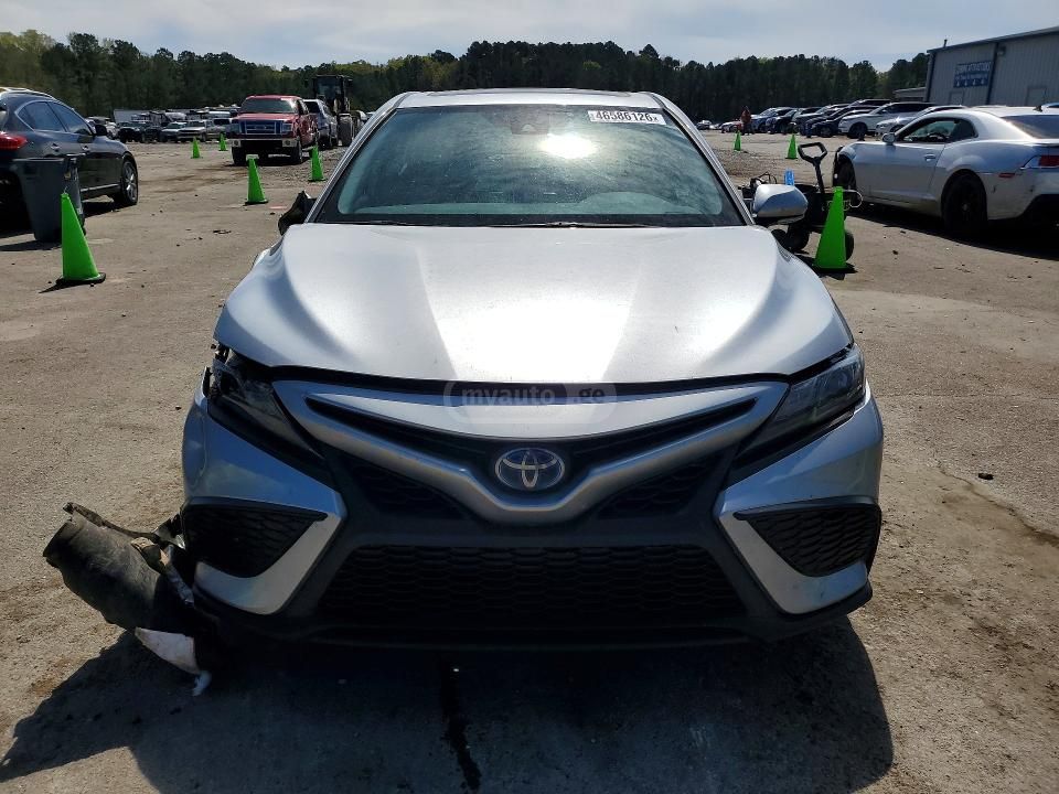 Toyota Camry - фото 5