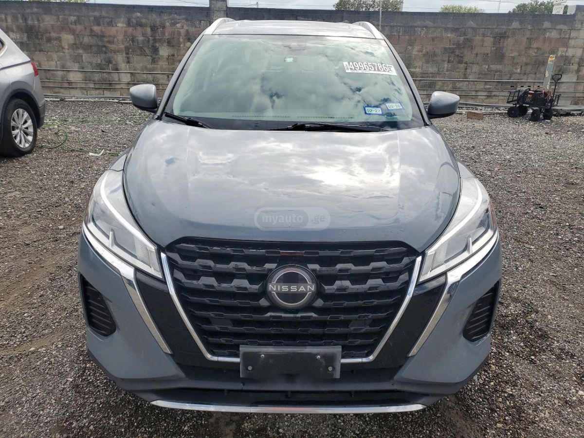 Nissan Kicks - фото 1