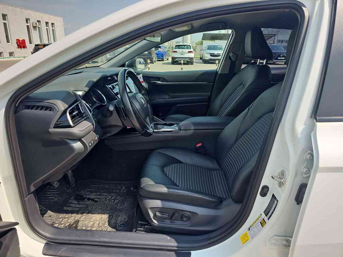 Toyota Toyota Camry — миниатюра 9