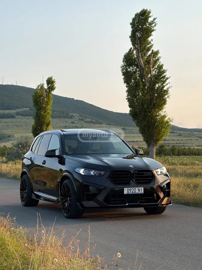نمای دیگر BMW 2021