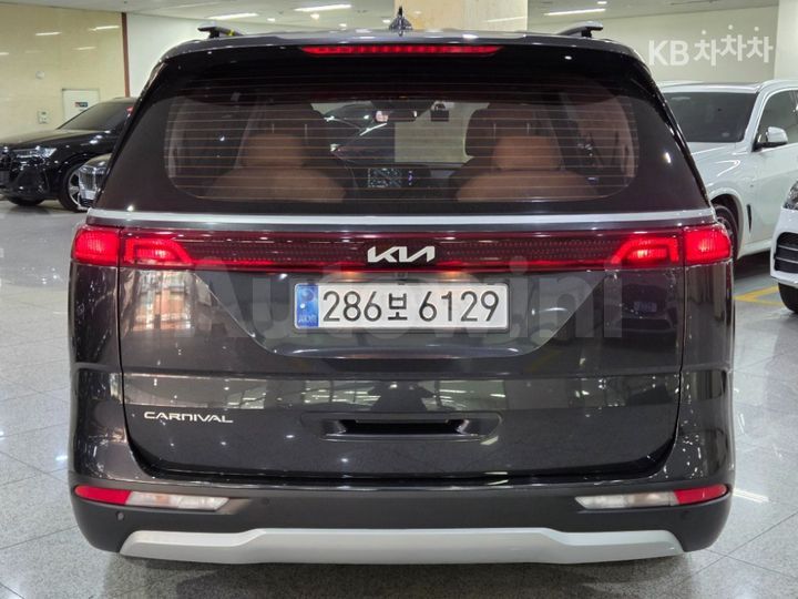 Kia Sedona - фото 4