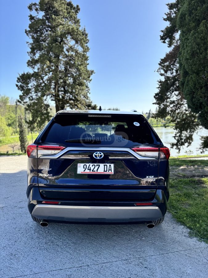 Toyota Rav 4 - фото 4