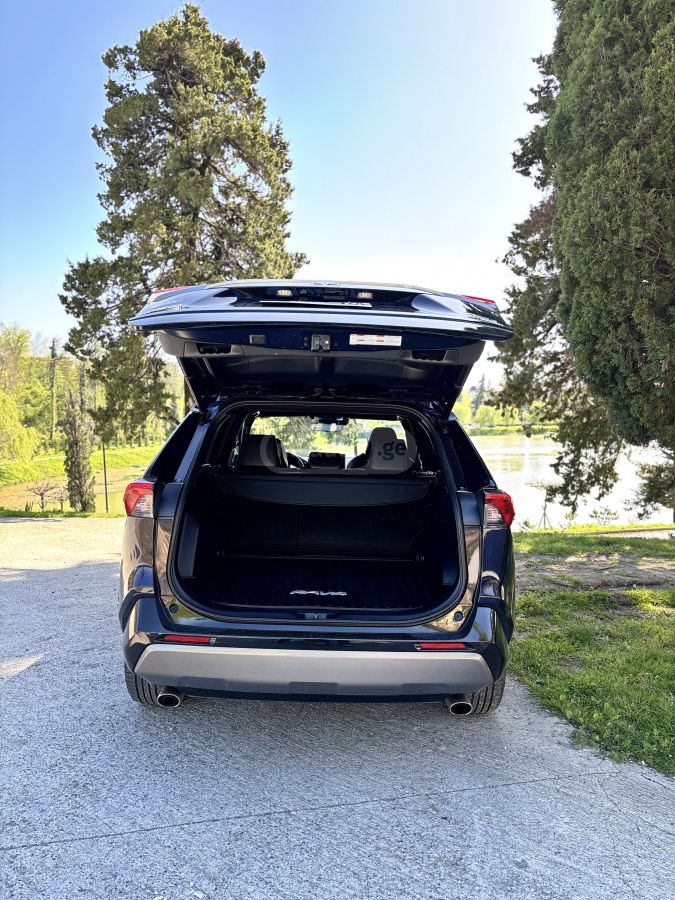 Toyota Rav 4 - фото 8