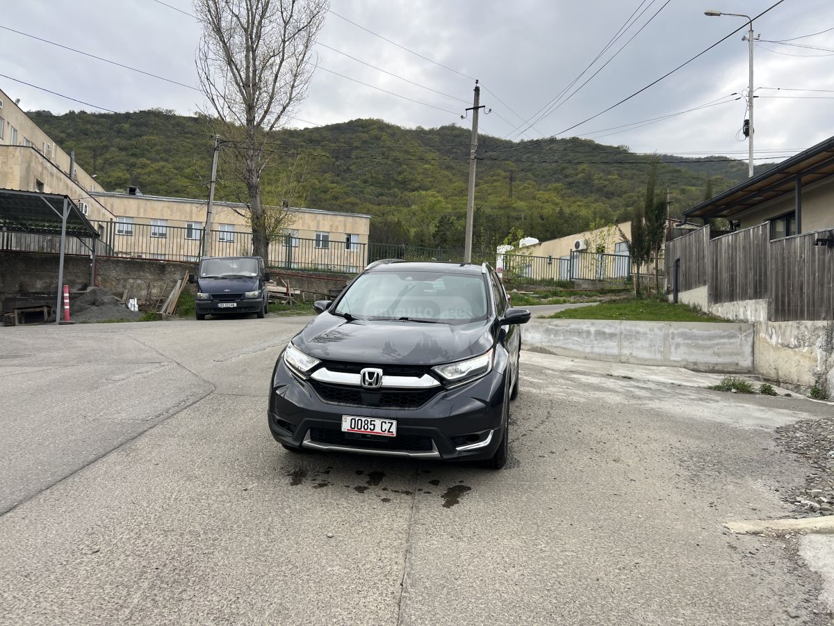 Honda CR-V - фото 1