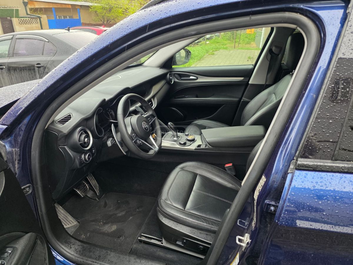 Alfa Romeo Stelvio - фото 8