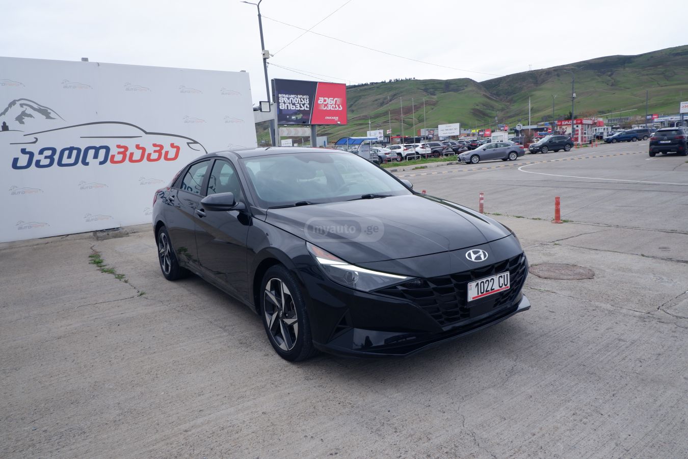 Hyundai Elantra - фото 3