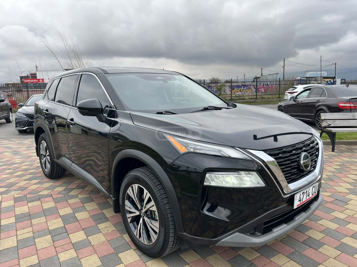 Nissan Rogue - фото 1