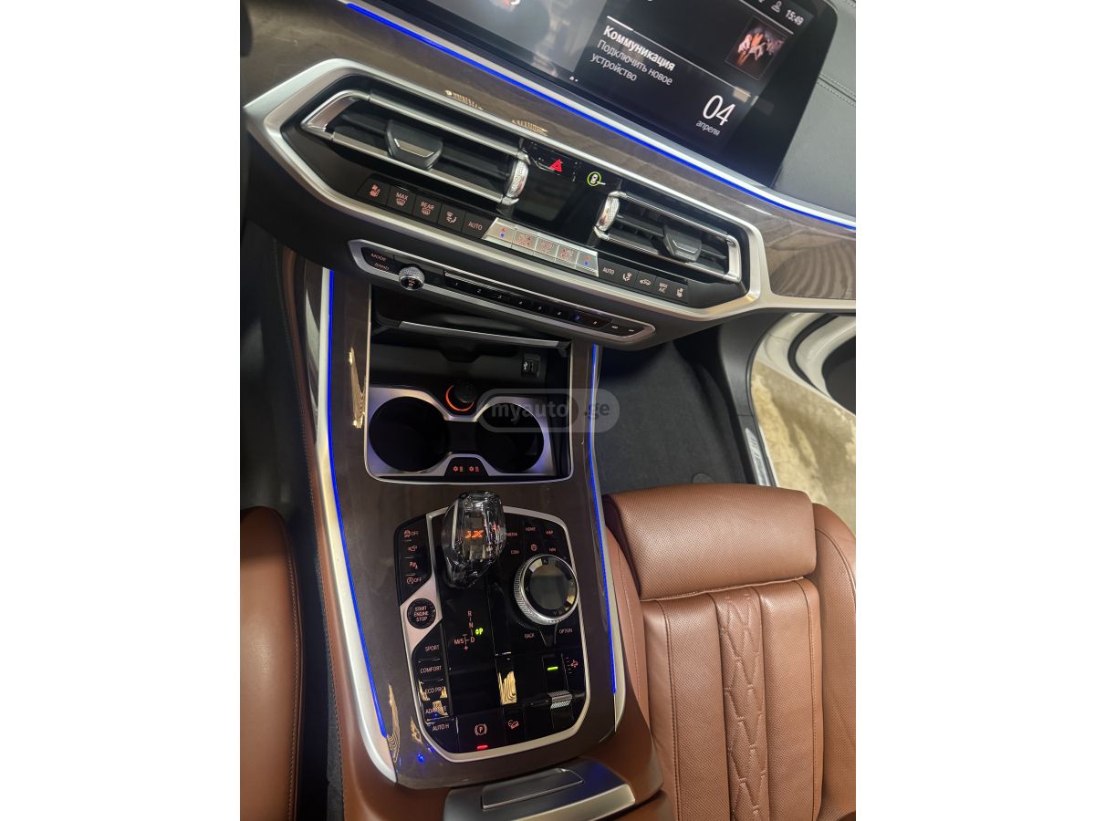 BMW X7 - фото 13