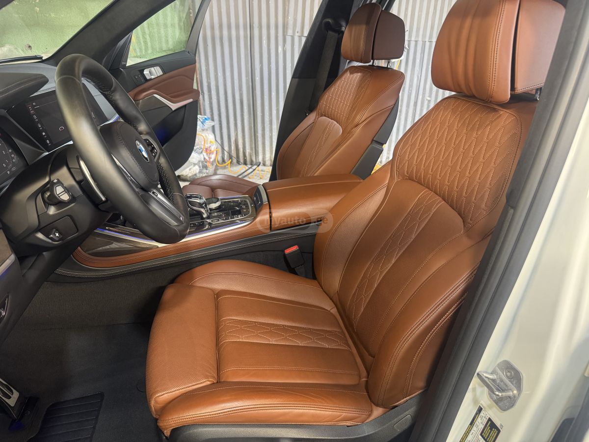 BMW X7 - фото 14