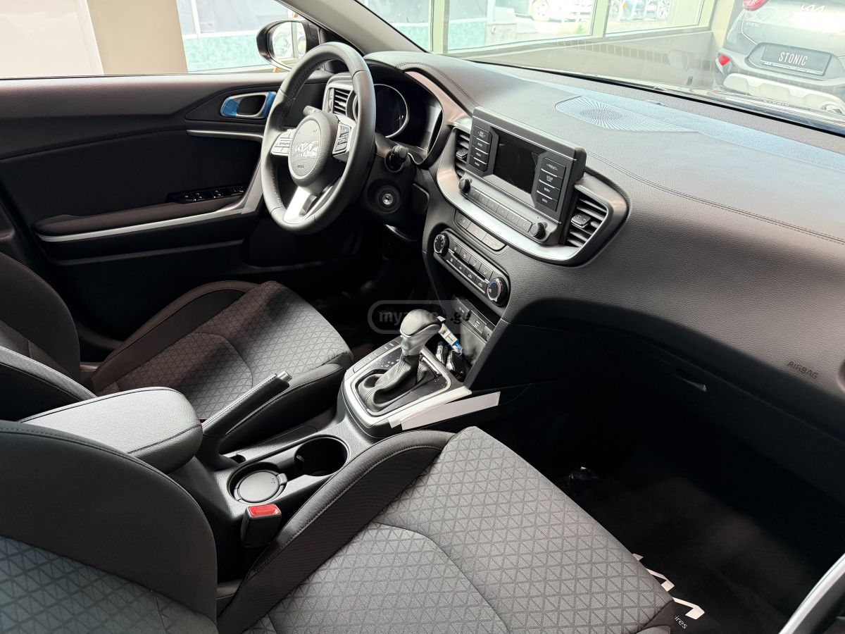 Kia Ceed 2024 — миниатюра 4
