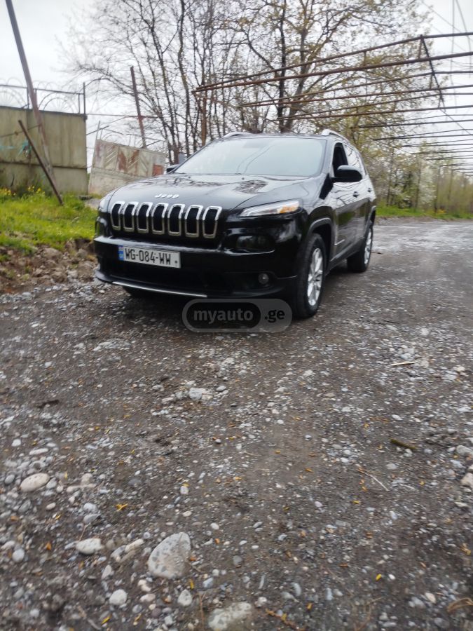 Jeep Cherokee - фото 1