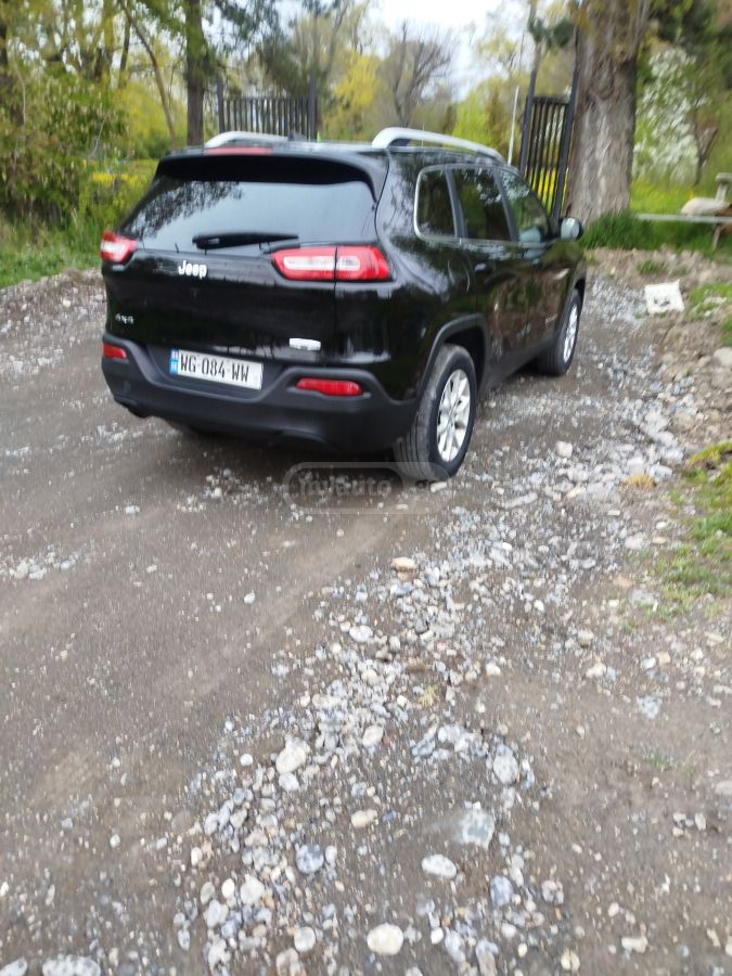 Jeep Cherokee - фото 7