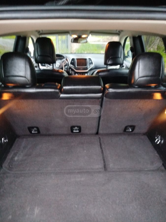 Jeep Cherokee - фото 8