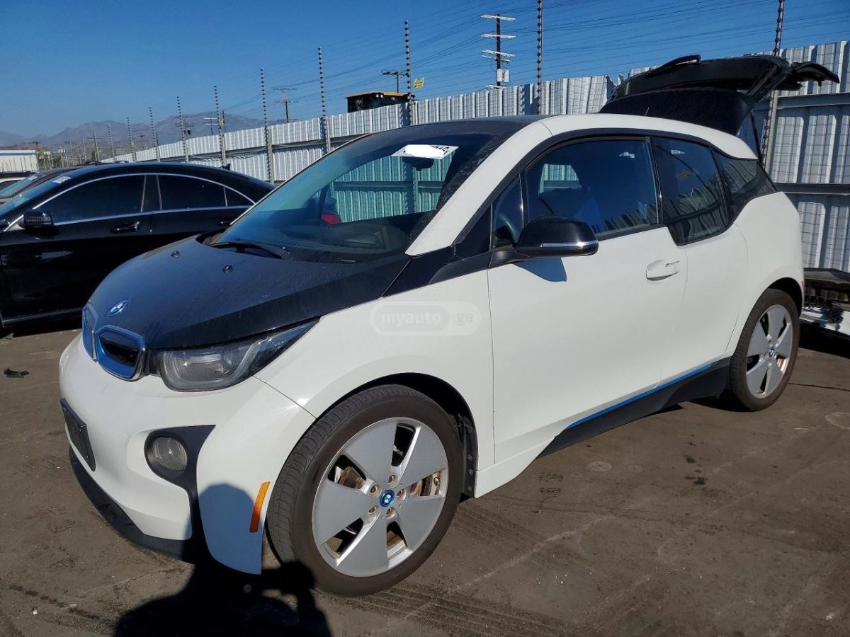 BMW I3 - фото 1