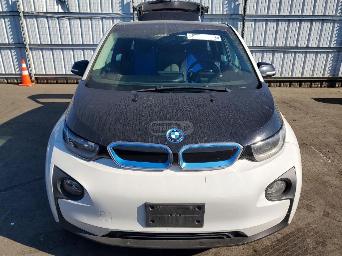 BMW I3 - фото 6