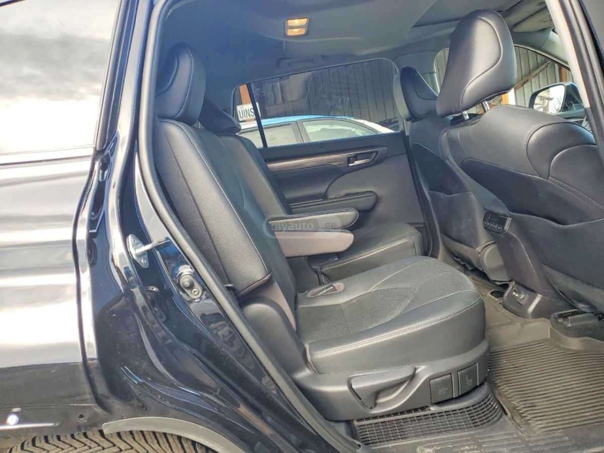 Toyota Limited — миниатюра 10