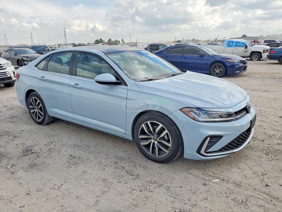 Volkswagen Jetta - фото 4