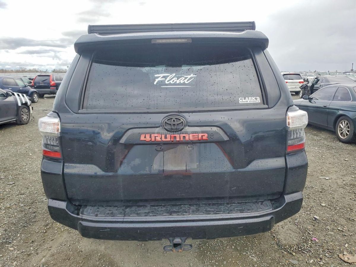 Toyota 4 Runner - фото 6