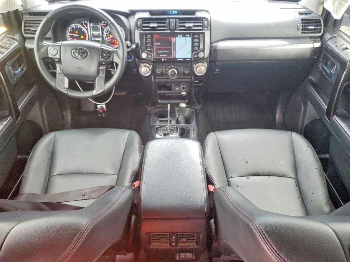 Toyota 4 Runner - фото 8