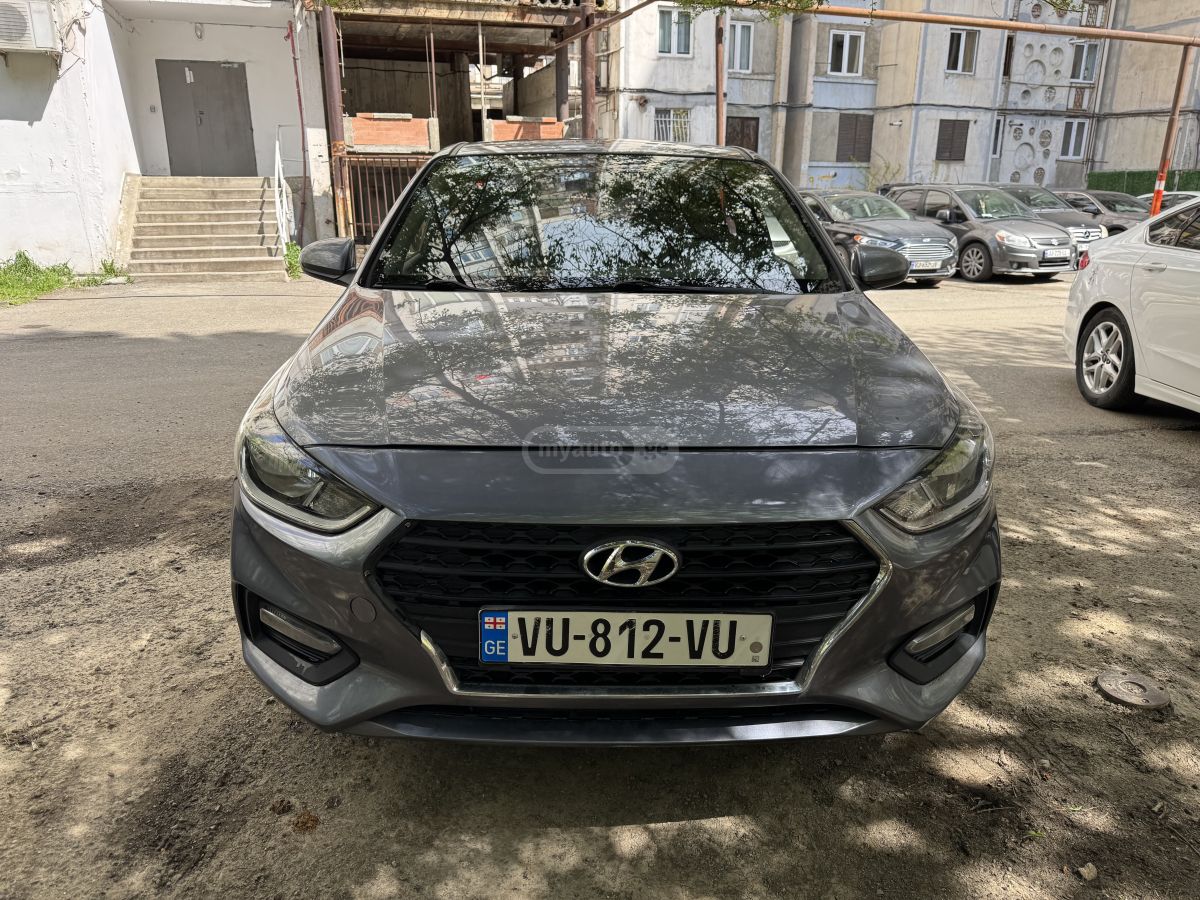 Hyundai Accent - фото 2