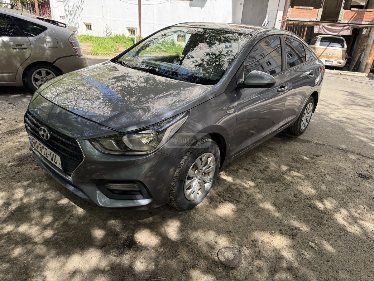Hyundai Accent - фото 3