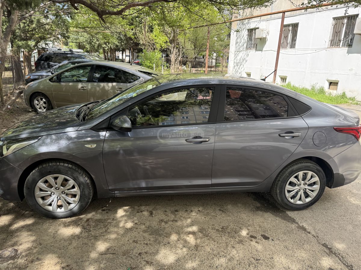 Hyundai Accent - фото 4