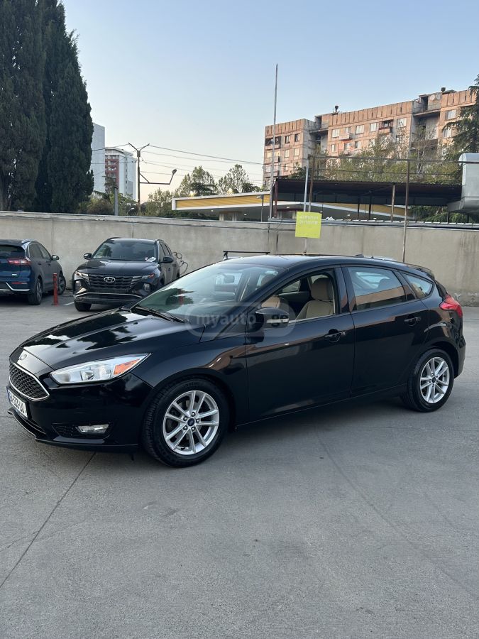 Ford Focus - фото 1