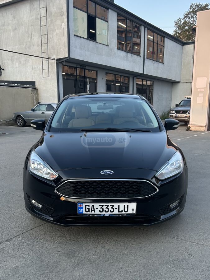 Ford Focus - фото 5