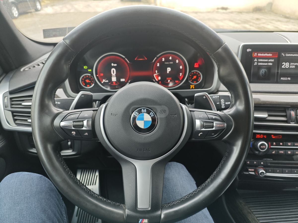 BMW X5 - фото 10