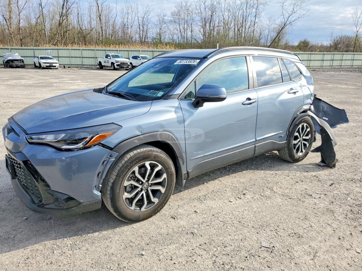 Toyota Corolla Cross - фото 1