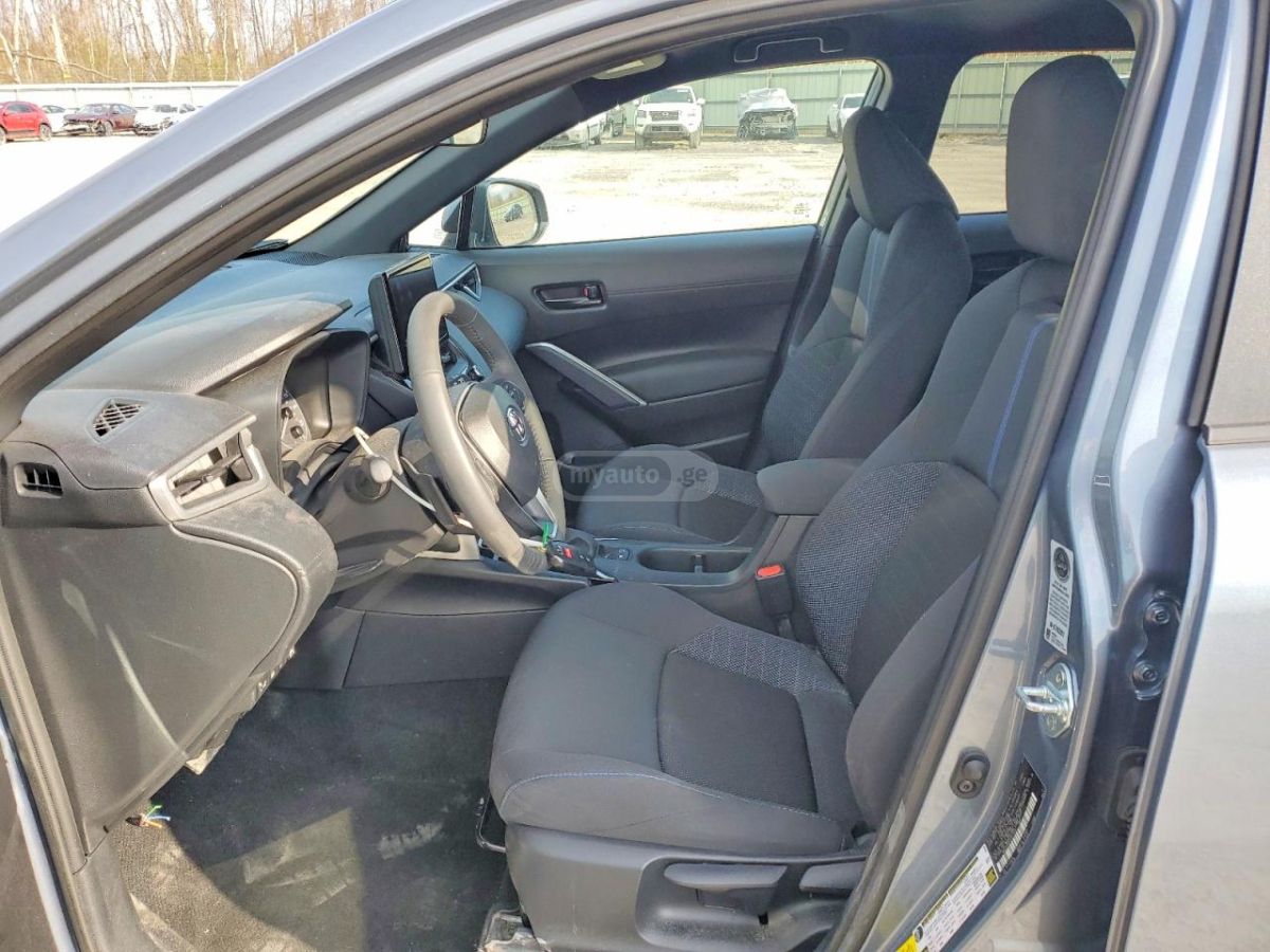 Toyota Corolla Cross - фото 7
