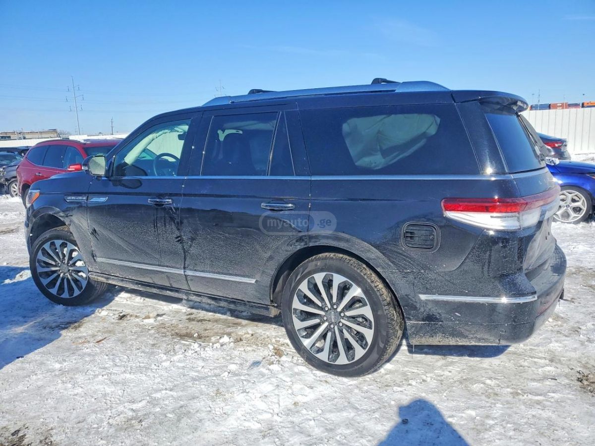 Lincoln Navigator 2024 — миниатюра 2