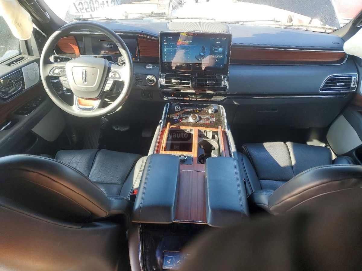 Lincoln Navigator 2024 — миниатюра 8
