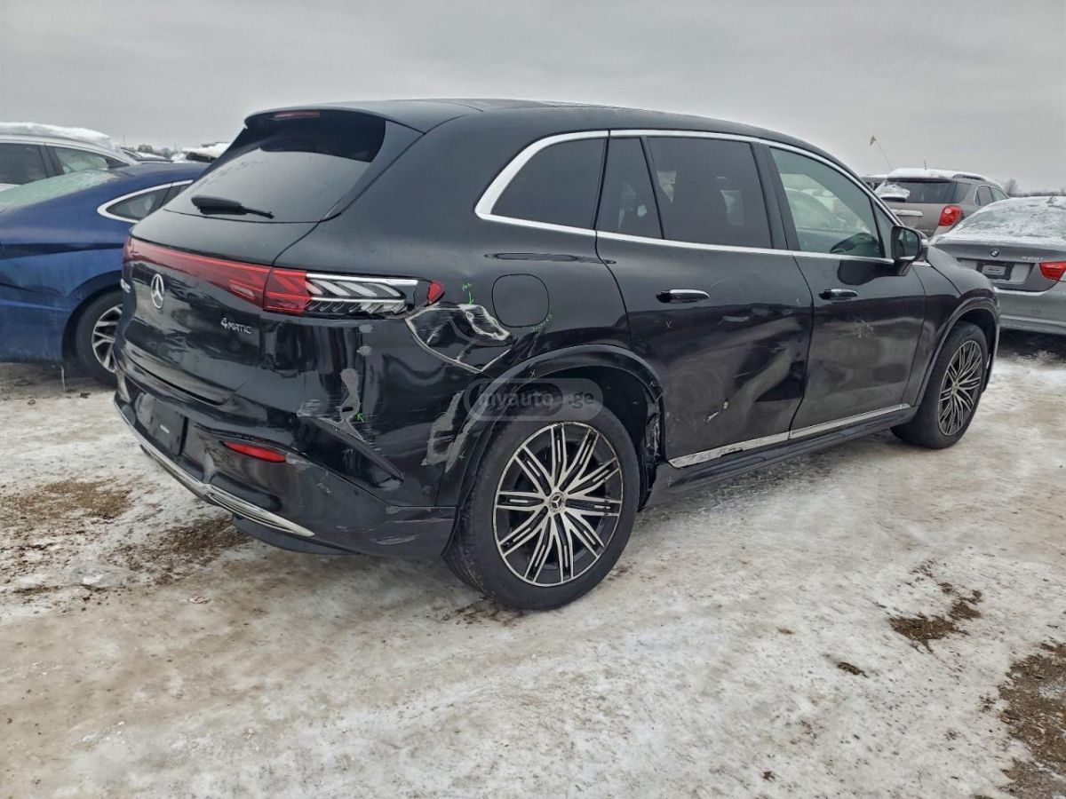 Mercedes-Benz EQS SUV - фото 4