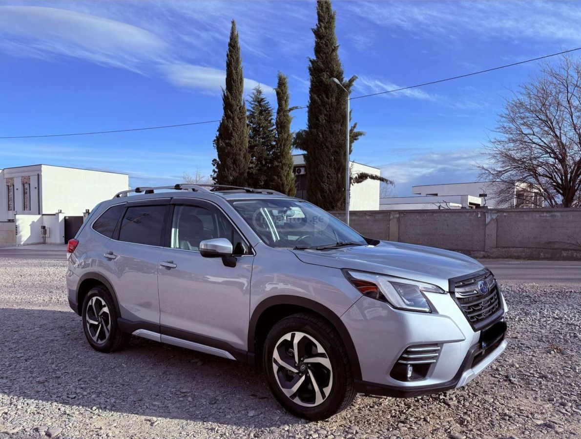 Subaru Forester - фото 2