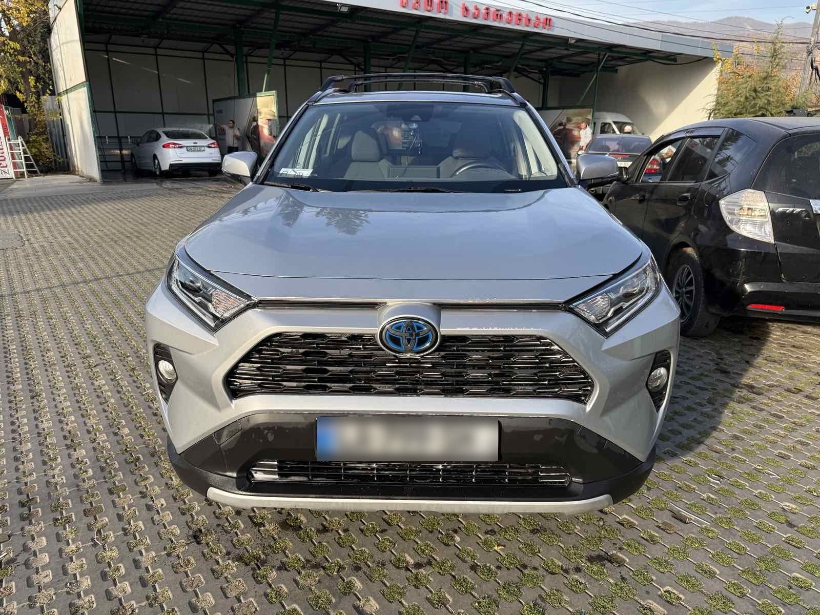 Toyota RAV 4 - фото 3