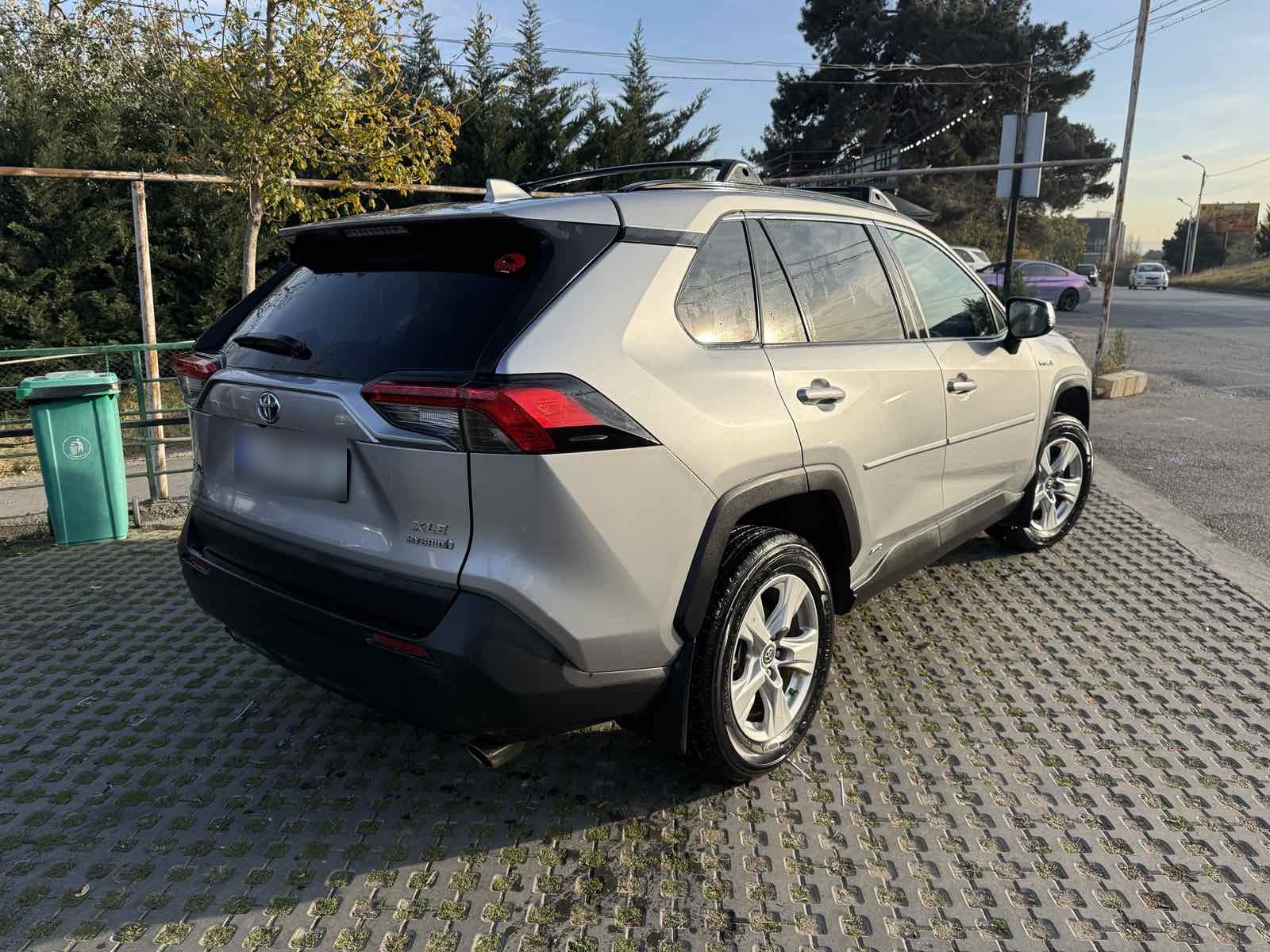Toyota RAV 4 - фото 5