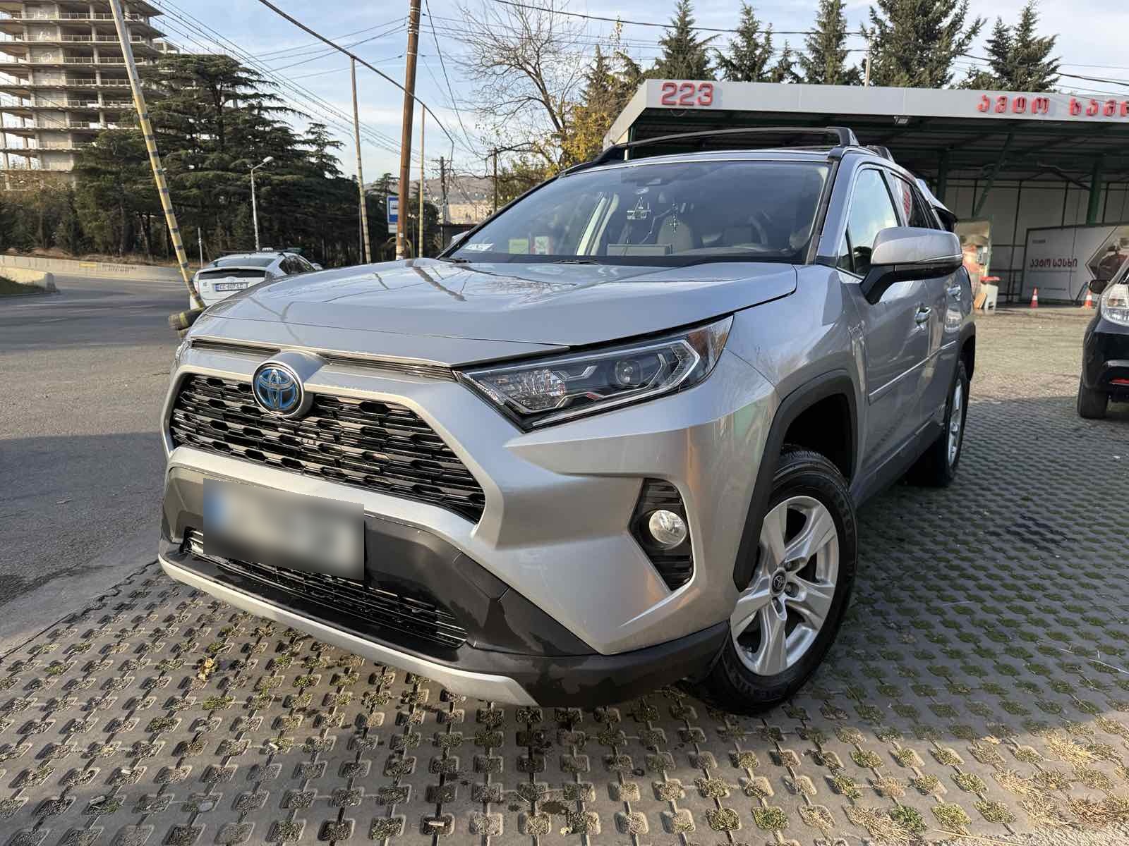 Toyota RAV 4 - фото 7