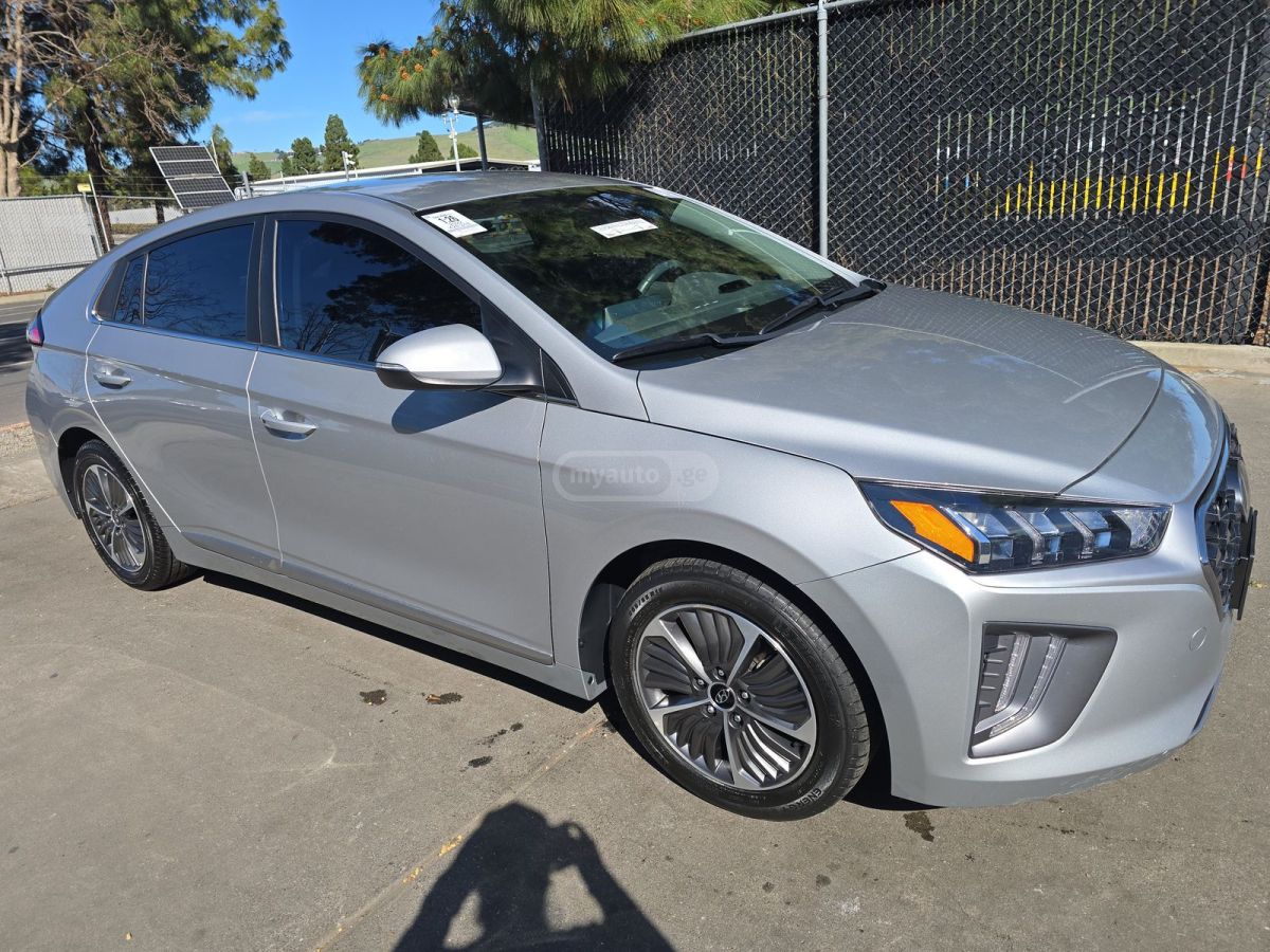 Hyundai Ioniq - фото 4