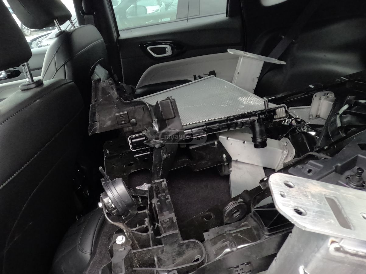 Jeep Limited — миниатюра 4