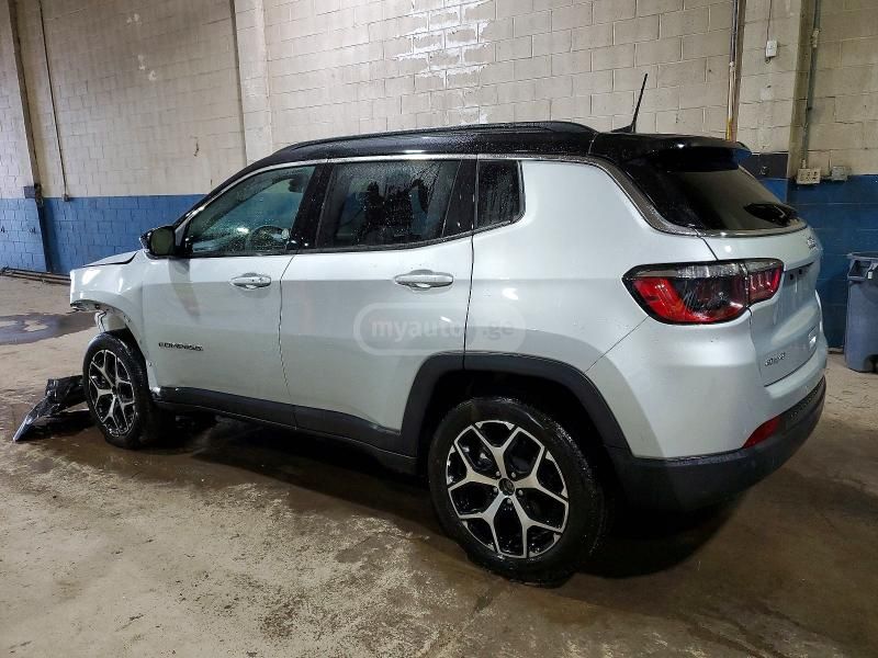 Jeep Limited — миниатюра 9