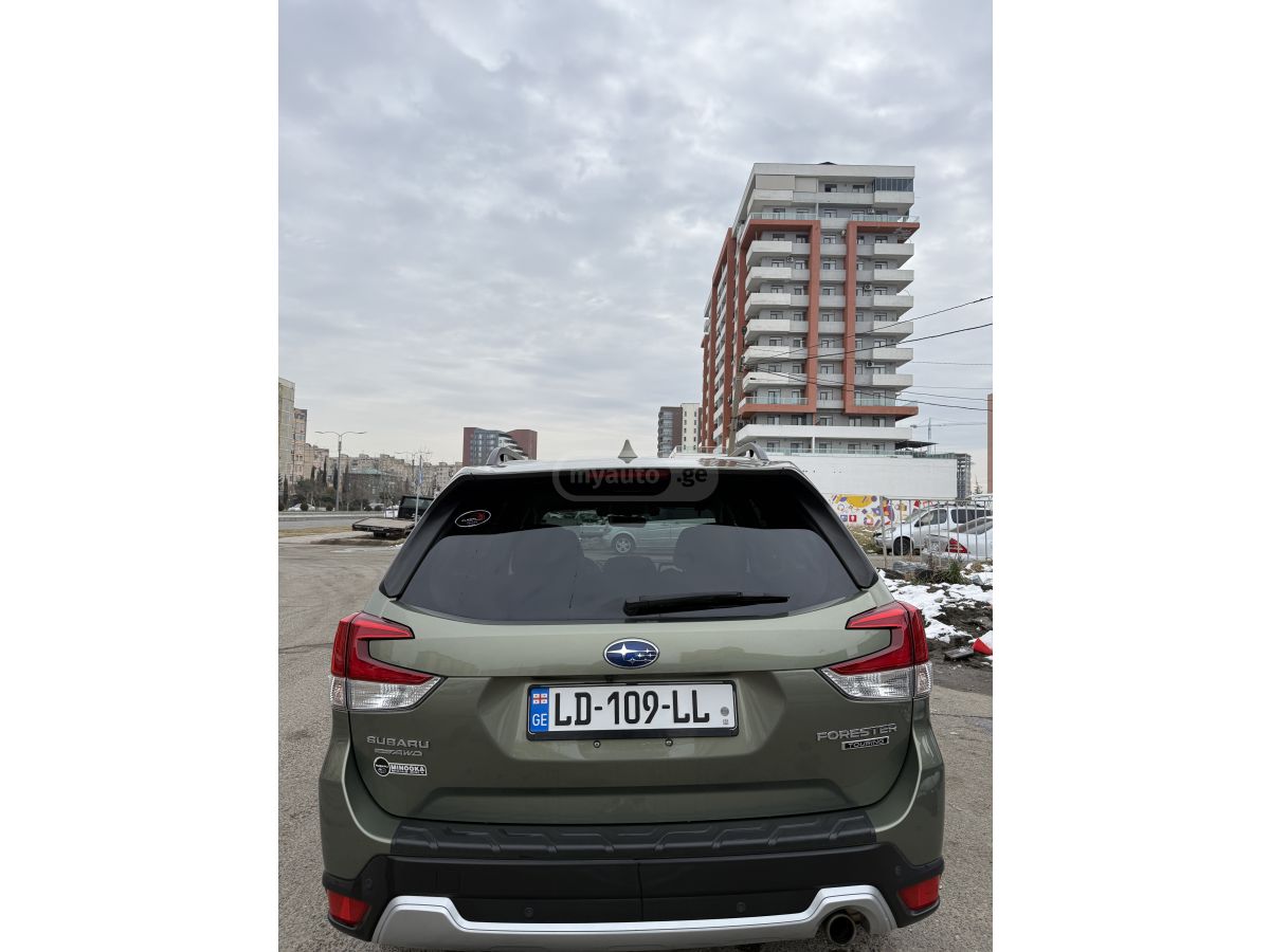 Subaru Touring 4dr All-Wheel Drive CV — миниатюра 7