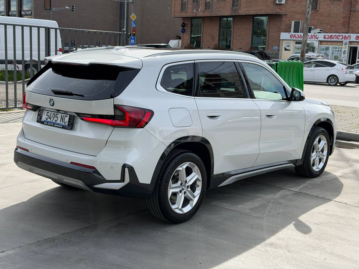 BMW X1 - фото 10