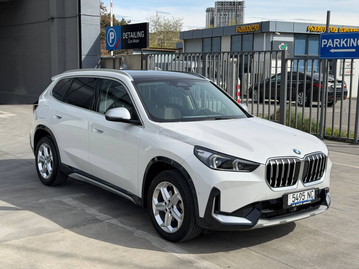 BMW X1 - фото 2