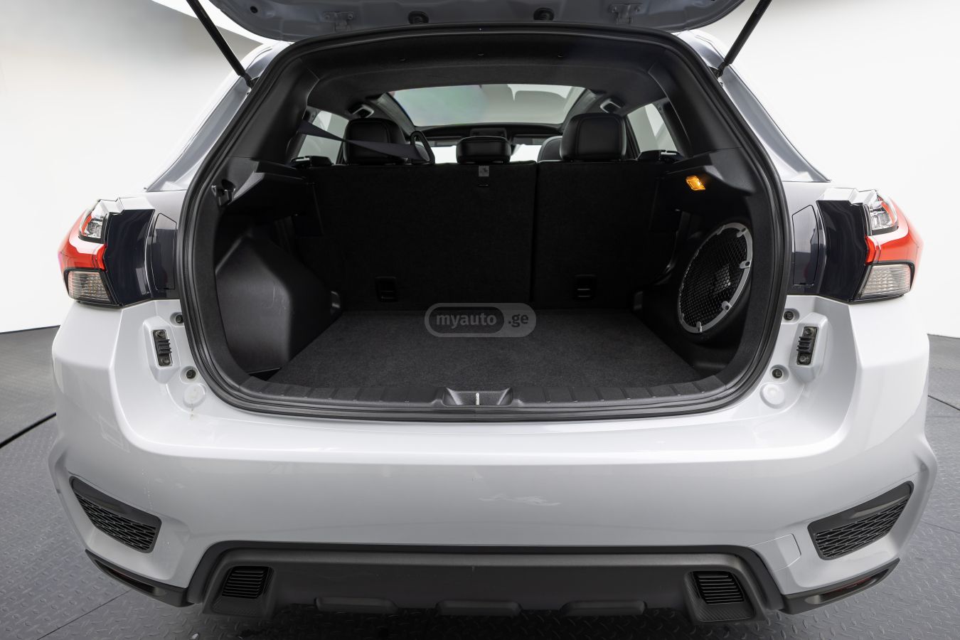 Mitsubishi RVR 2023 — миниатюра 11