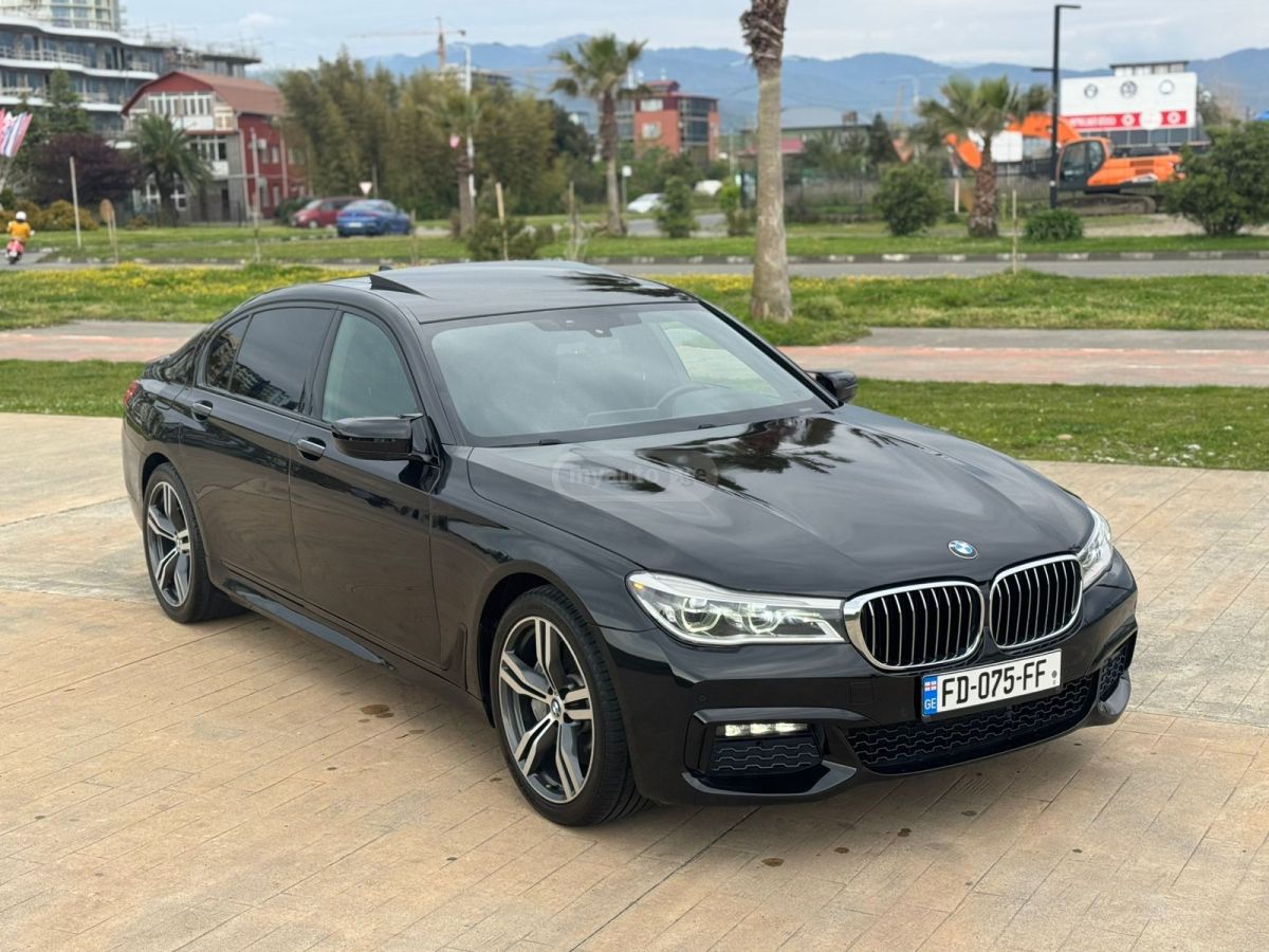 BMW 750 - фото 2