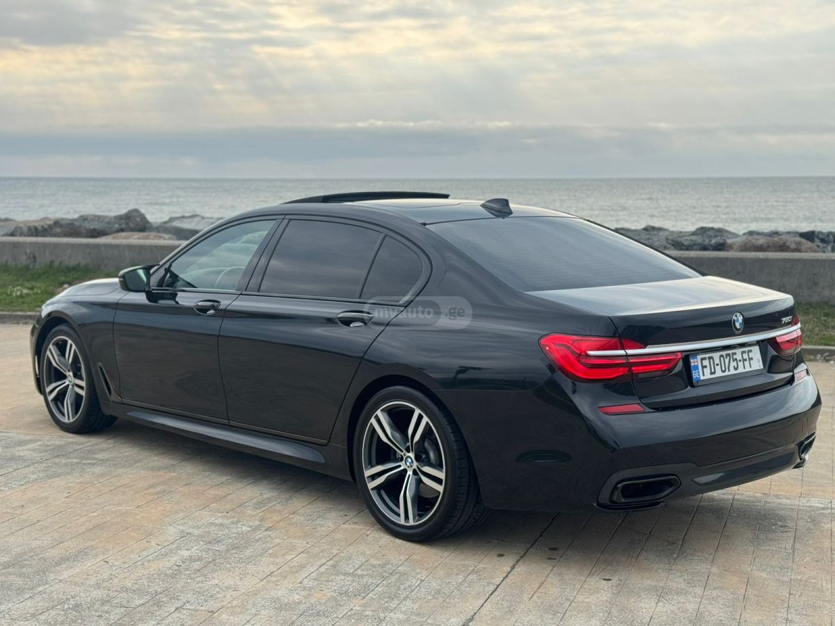 BMW 750 - фото 6