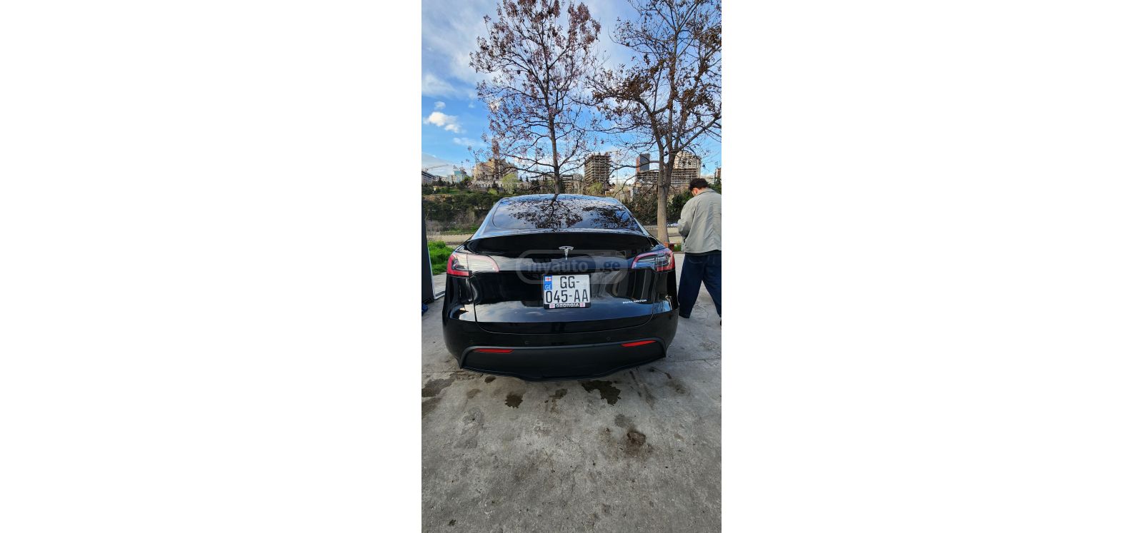Tesla Model Y - фото 2
